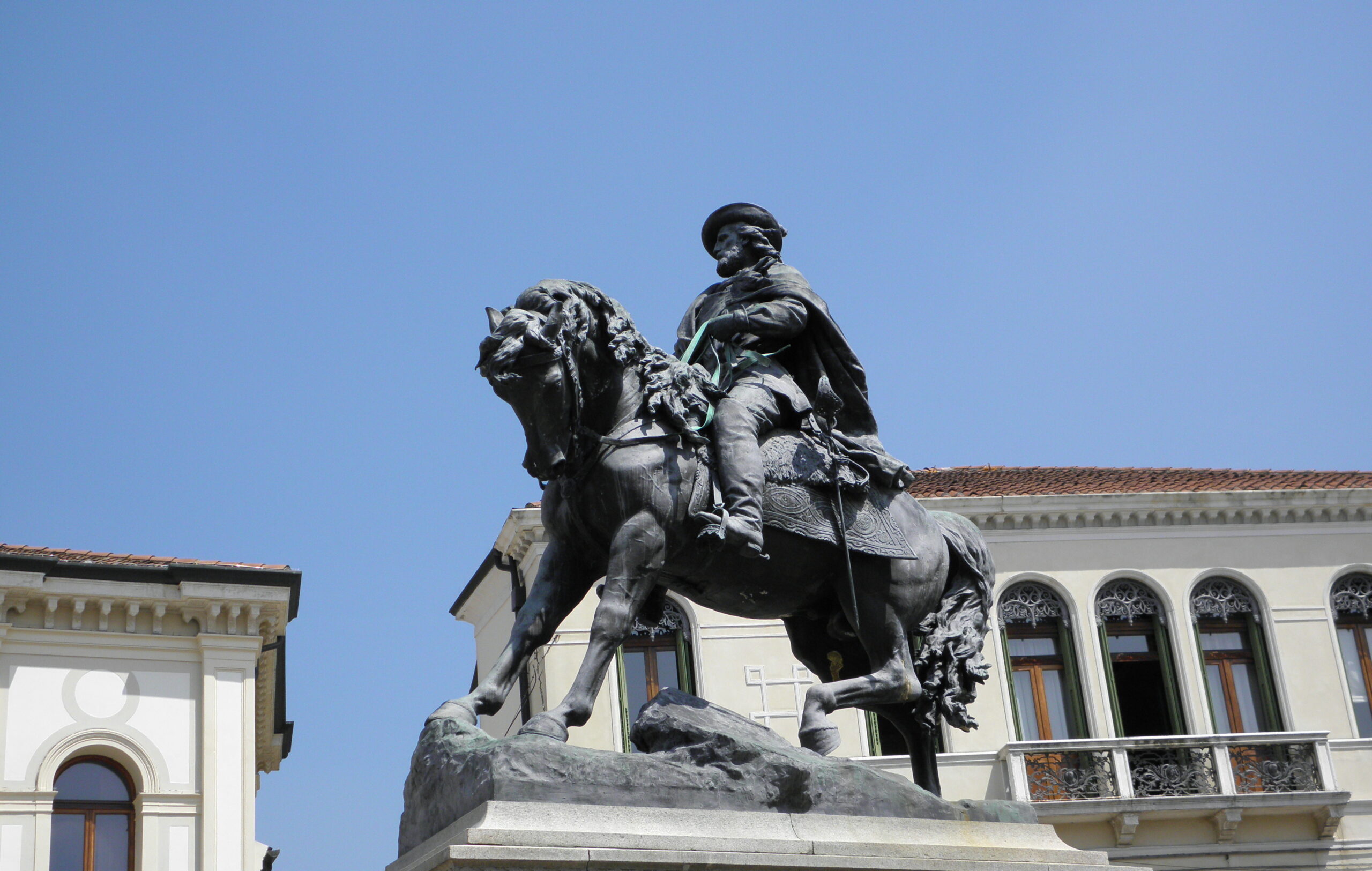 Rovigo – Statua equestre di Giuseppe Garibaldi